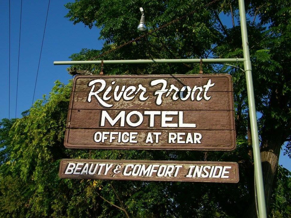 River Front Motel Бандера Екстериор снимка