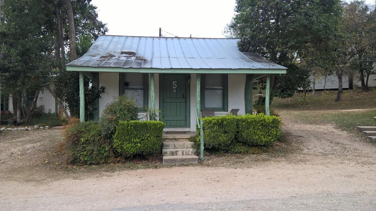 River Front Motel Бандера Екстериор снимка